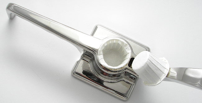 Heavy Duty Metal Pill Crusher Plus Cups - Item 418