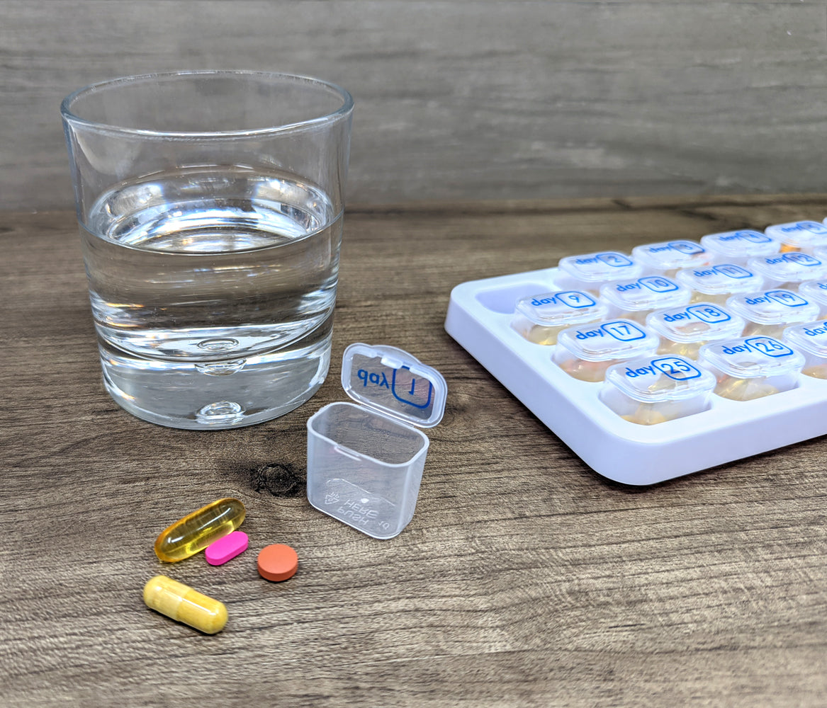 31 Day Clear Monthly Pill Organizer with Removable Daily Pods
